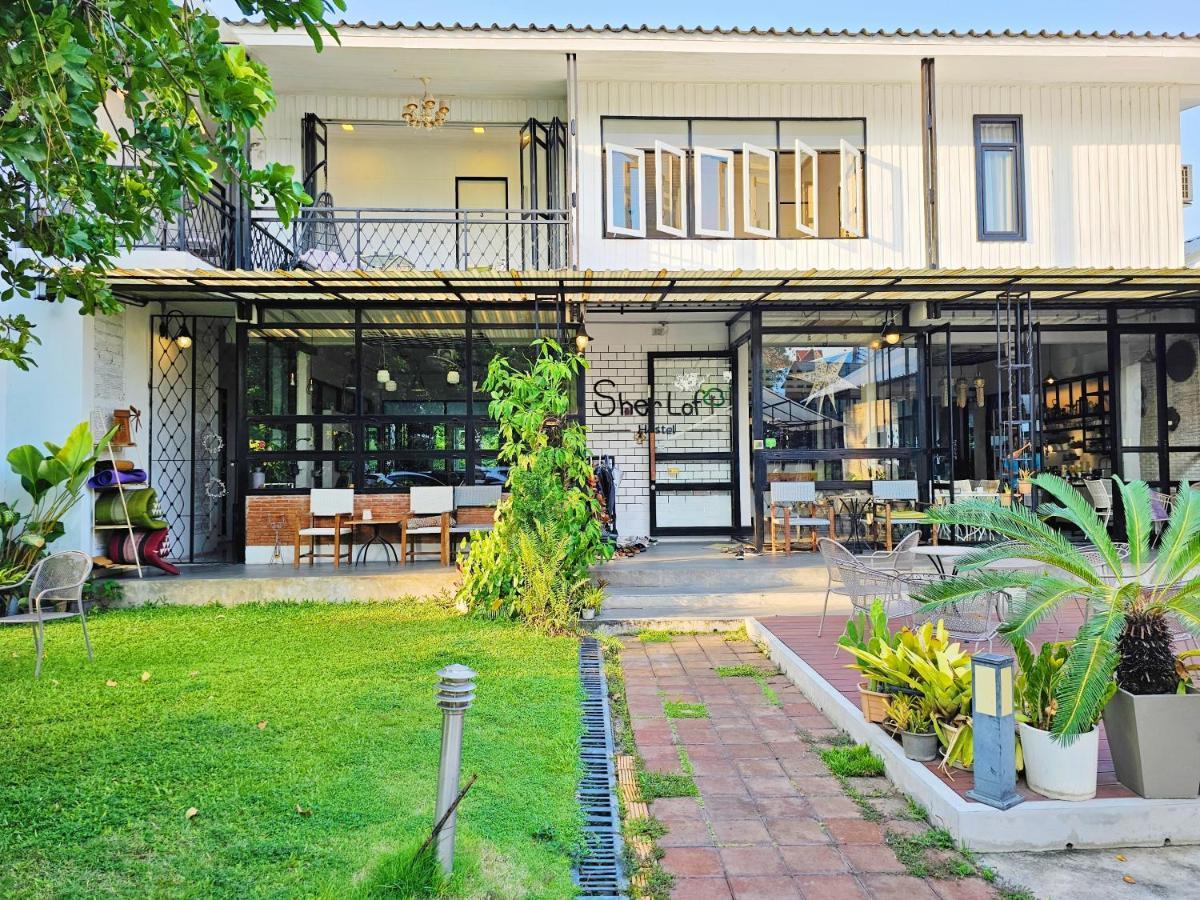 Sherloft Home & Hostel Chiang Mai Exterior photo