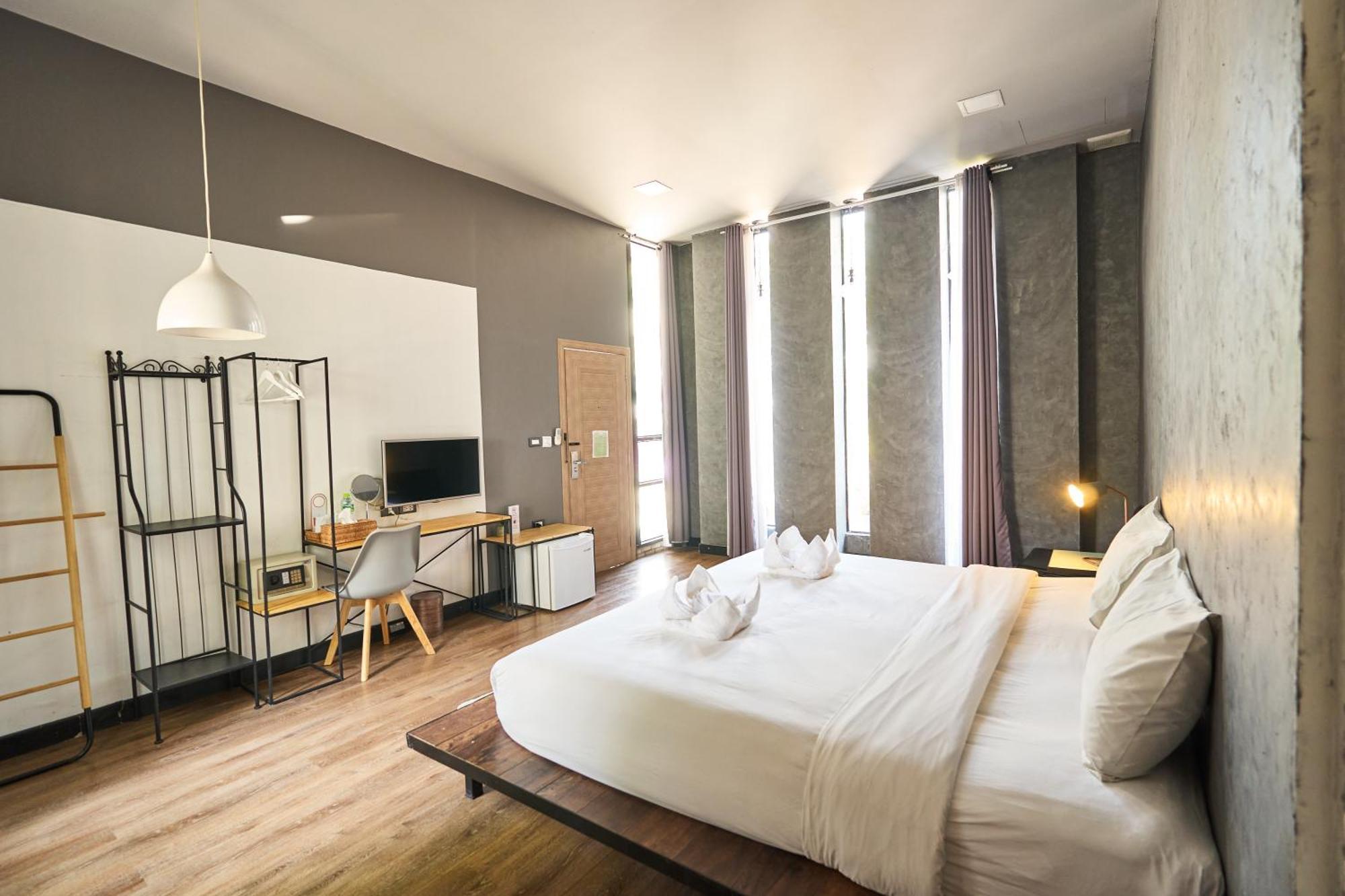 Sherloft Home & Hostel Chiang Mai Room photo
