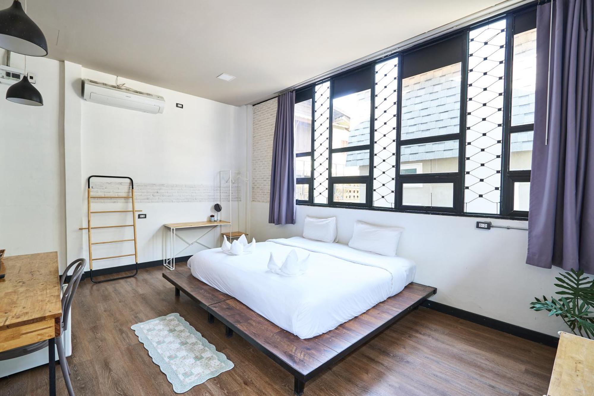 Sherloft Home & Hostel Chiang Mai Room photo