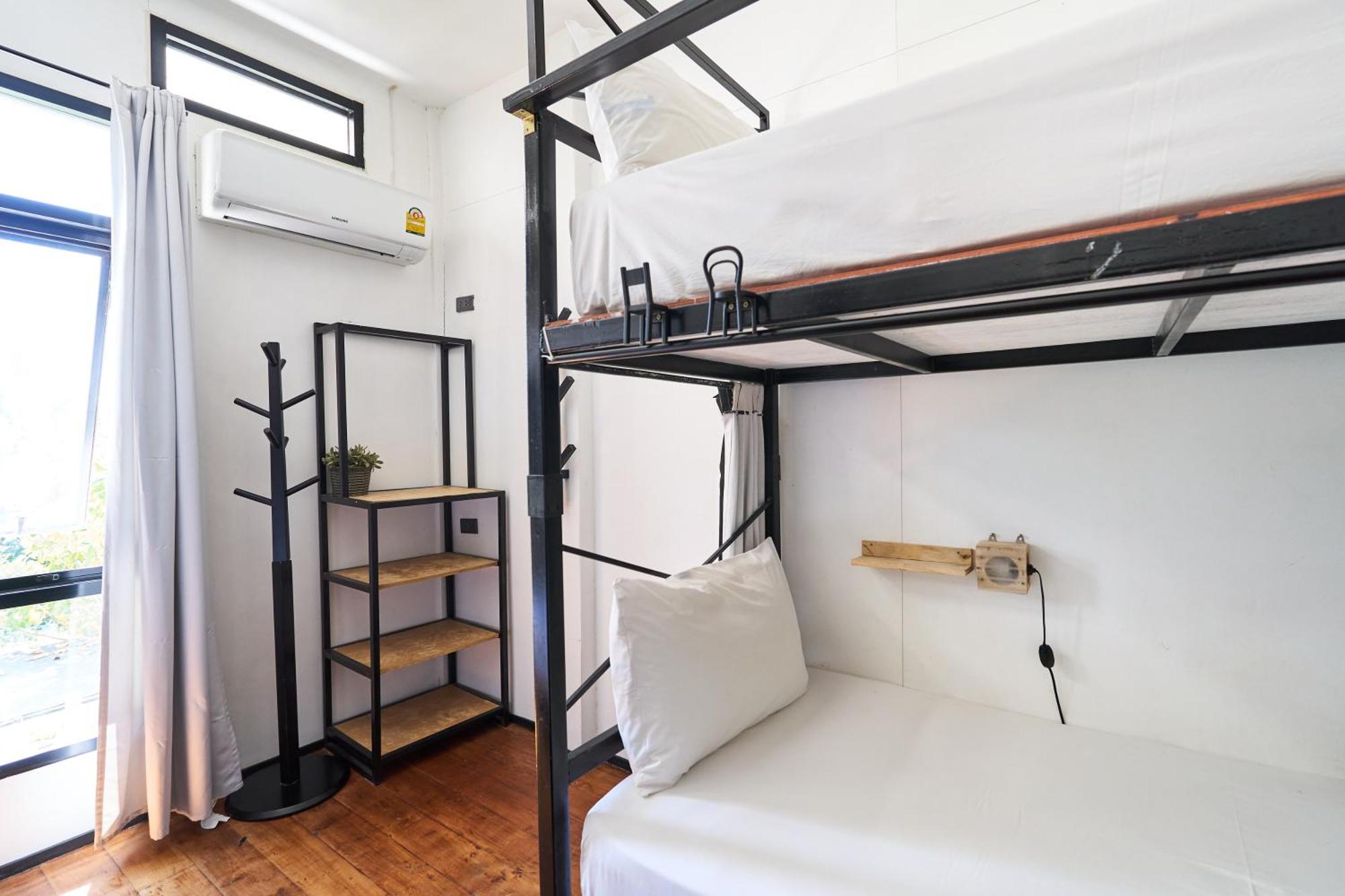 Sherloft Home & Hostel Chiang Mai Exterior photo