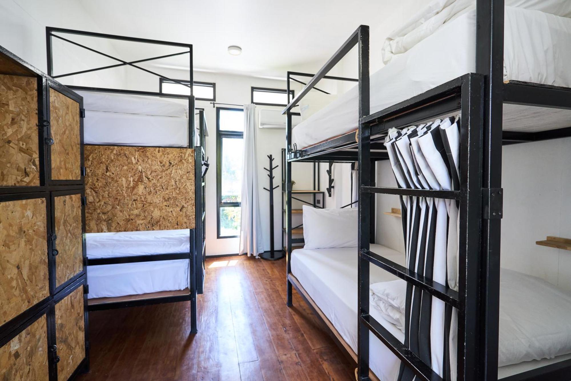Sherloft Home & Hostel Chiang Mai Exterior photo
