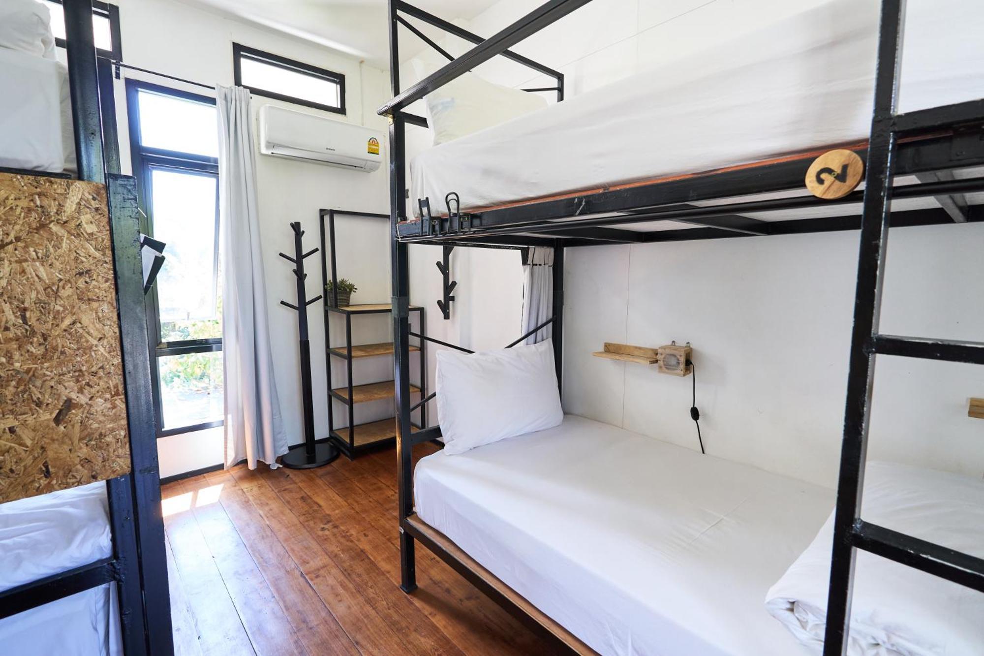 Sherloft Home & Hostel Chiang Mai Exterior photo