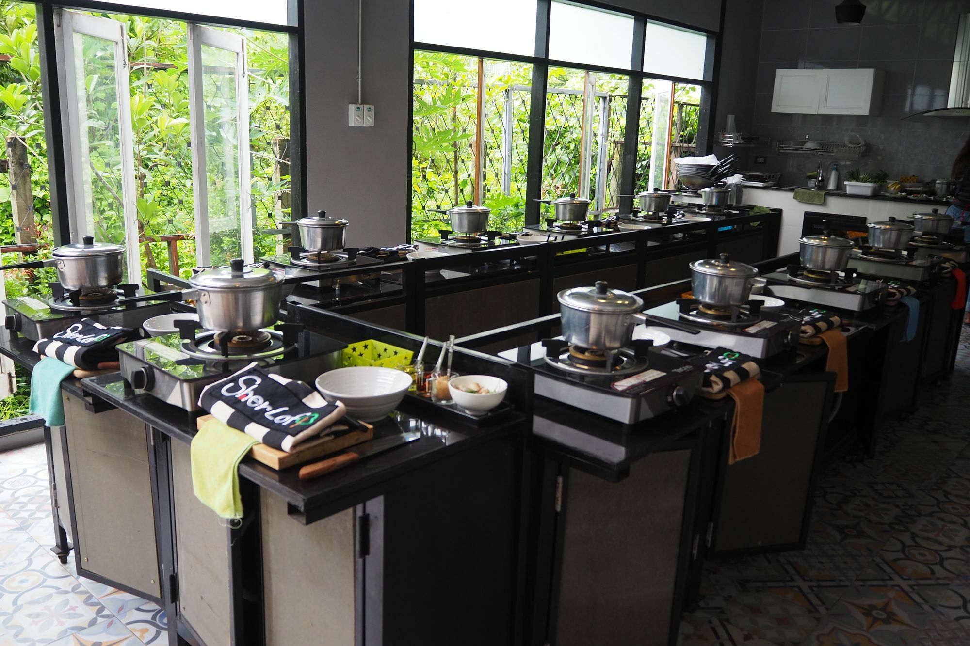 Sherloft Home & Hostel Chiang Mai Exterior photo